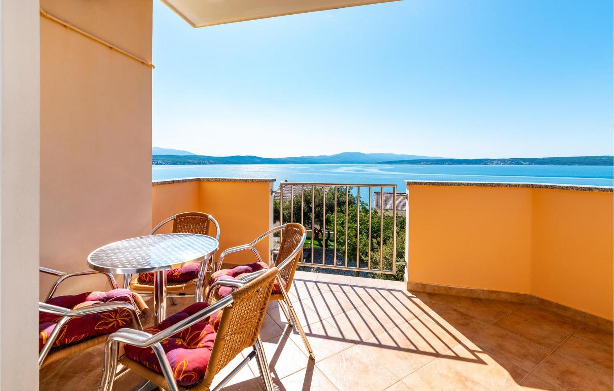 Cozy Apartment In Posedarje With House Sea View Eksteriør bilde