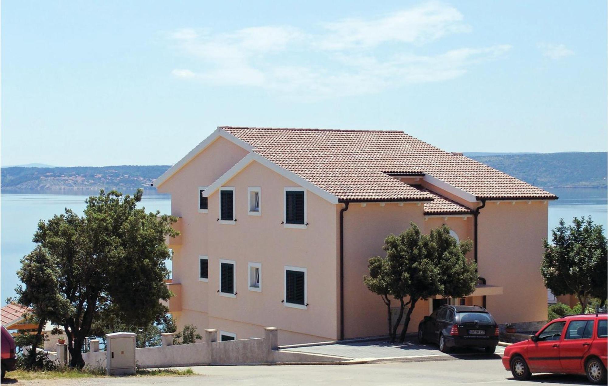Cozy Apartment In Posedarje With House Sea View Eksteriør bilde